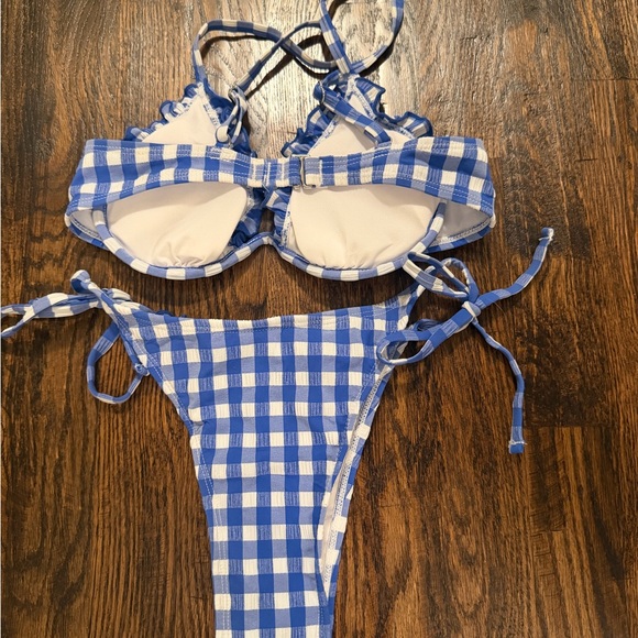 Target Bikini - Picture 2 of 3